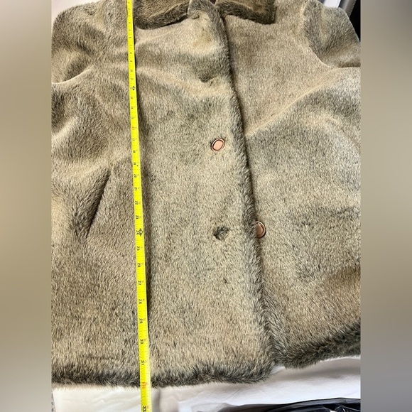 BERNARDO Taupe‎ faux fur Teddy jacket size L. - Picture 15 of 15